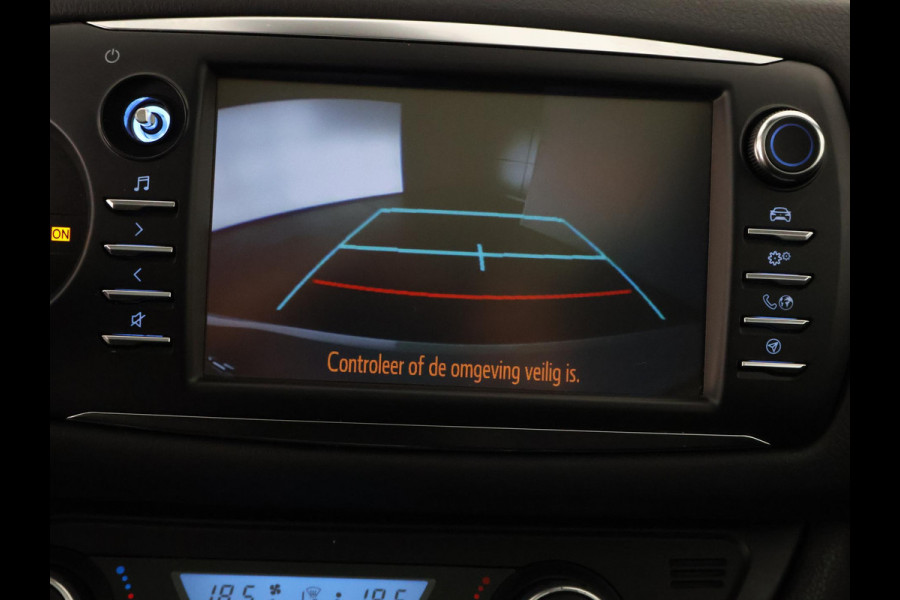 Toyota Yaris 1.5 Hybrid Executive | Stoelverwarming | Panoramadak | Navigatie |