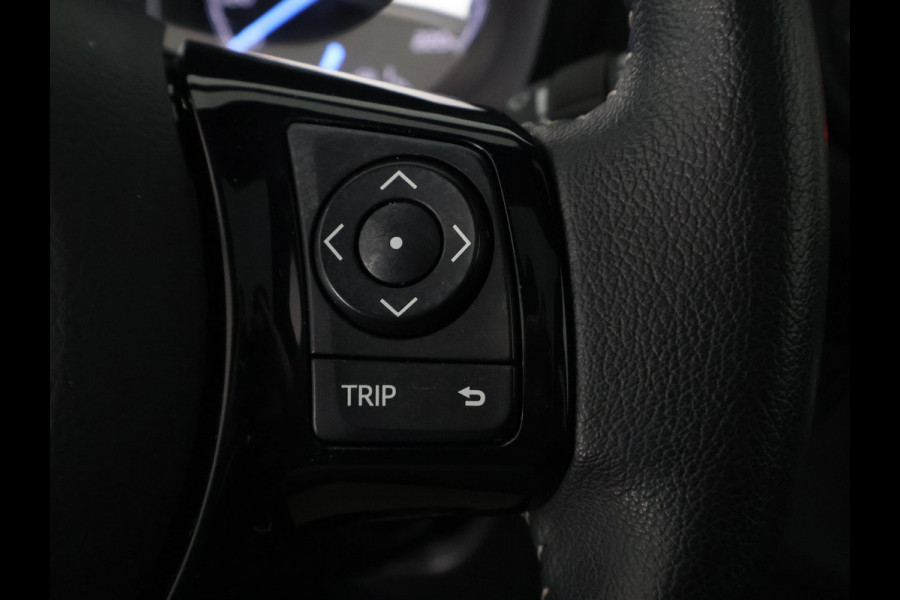Toyota Yaris 1.5 Hybrid Executive | Stoelverwarming | Panoramadak | Navigatie |