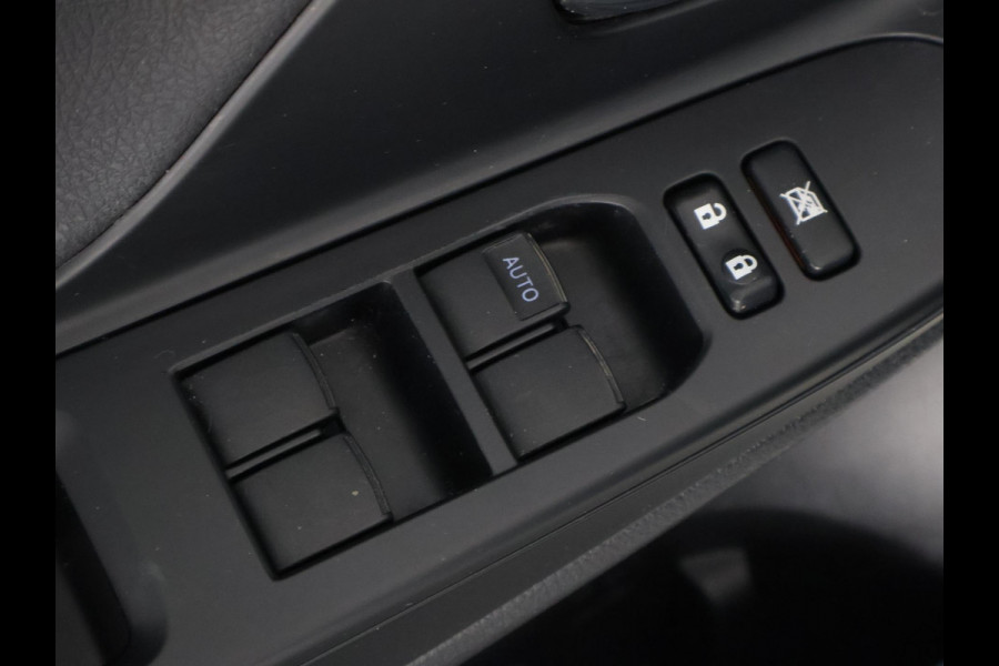 Toyota Yaris 1.5 Hybrid Executive | Stoelverwarming | Panoramadak | Navigatie |