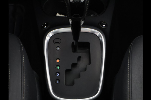 Toyota Yaris 1.5 Hybrid Executive | Stoelverwarming | Panoramadak | Navigatie |