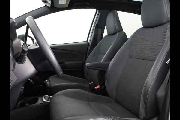 Toyota Yaris 1.5 Hybrid Executive | Stoelverwarming | Panoramadak | Navigatie |