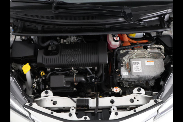 Toyota Yaris 1.5 Hybrid Executive | Stoelverwarming | Panoramadak | Navigatie |