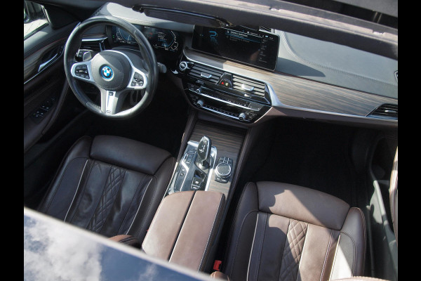 BMW 5 Serie 545e xDrive Business Edition Plus | M-Pakket | Schuifdak | Massage stoelen | Head-Up Display | Camera | NL-Auto |
