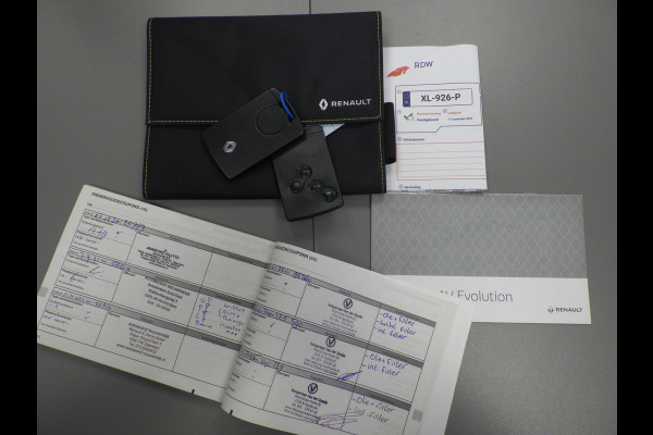 Renault Clio Estate 0.9 TCe Limited Airco, Cruise, NAVI, NL/NAP!