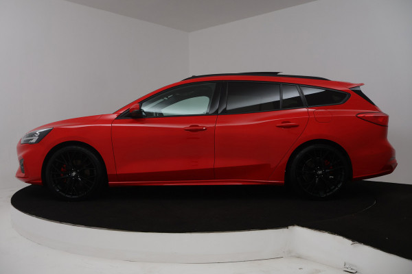 Ford FOCUS Wagon 1.0 EcoBoost ST Line Business (PANORAMADAK, STOEL/STUUR VERWARMING, CAMERA, CRUISE ADAPTIEF, LANE-ASSIST)