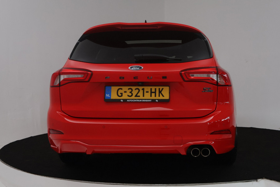Ford FOCUS Wagon 1.0 EcoBoost ST Line Business (PANORAMADAK, STOEL/STUUR VERWARMING, CAMERA, CRUISE ADAPTIEF, LANE-ASSIST)