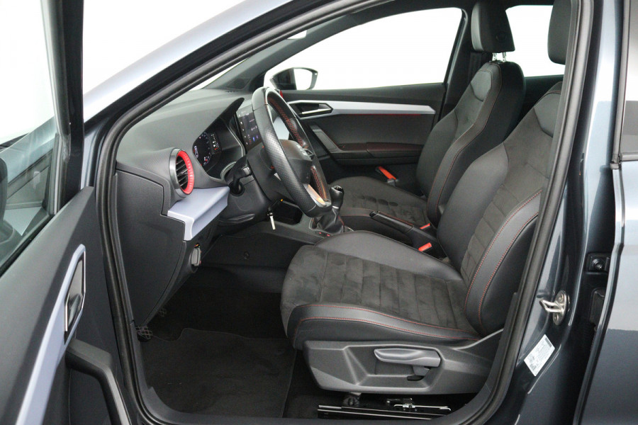 Seat Ibiza 1.0 EcoTSI FR Business Intense (DIGITALE COCKPIT, STOELVERWARMING, CAMERA, CRUISE CONTROL ADAPTIEF, SENSOREN)