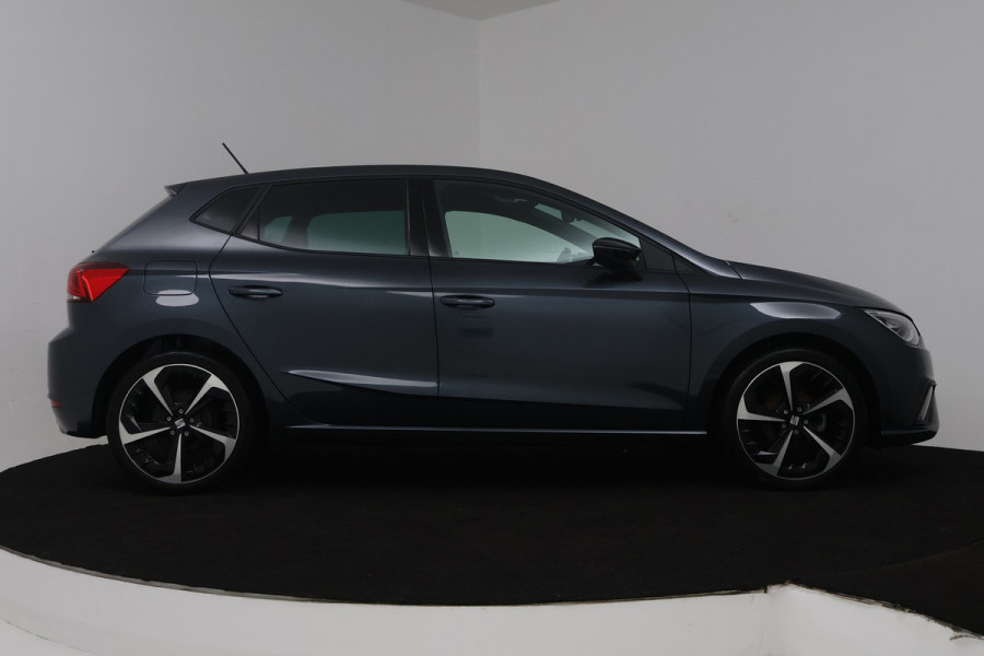 Seat Ibiza 1.0 EcoTSI FR Business Intense (DIGITALE COCKPIT, STOELVERWARMING, CAMERA, CRUISE CONTROL ADAPTIEF, SENSOREN)