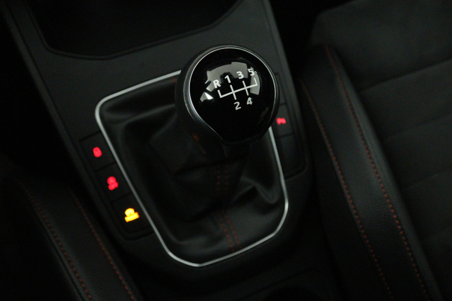 Seat Ibiza 1.0 EcoTSI FR Business Intense (DIGITALE COCKPIT, STOELVERWARMING, CAMERA, CRUISE CONTROL ADAPTIEF, SENSOREN)