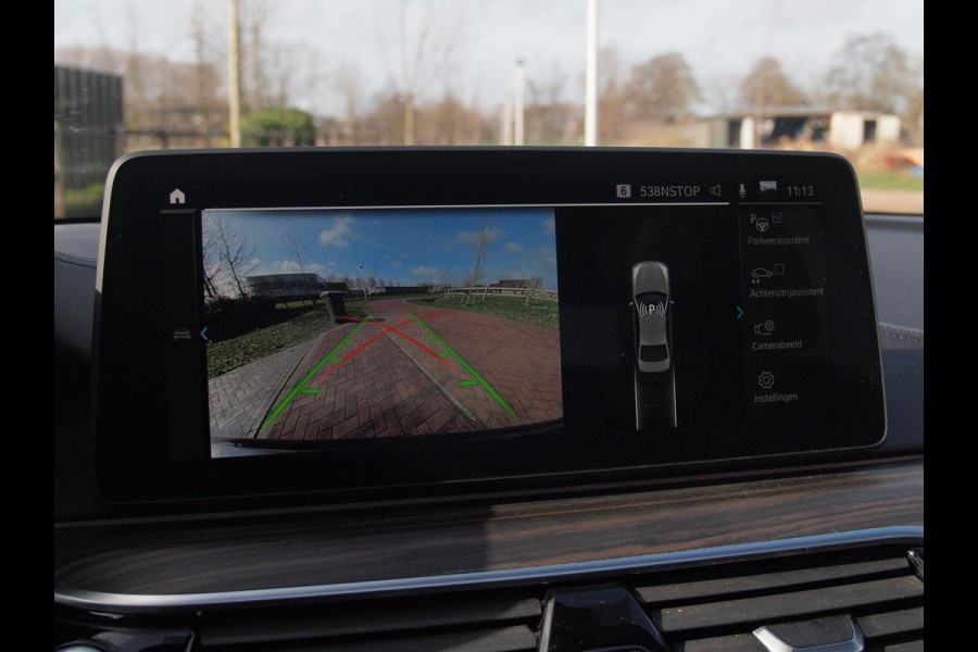 BMW 5 Serie 545e xDrive Business Edition Plus | M-Pakket | Schuifdak | Massage stoelen | Head-Up Display | Camera | NL-Auto |