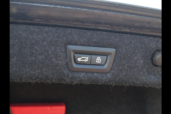 BMW 5 Serie 545e xDrive Business Edition Plus | M-Pakket | Schuifdak | Massage stoelen | Head-Up Display | Camera | NL-Auto |