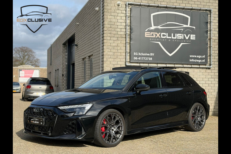 Audi RS3 Sportback 2.5 TFSI QUATTRO Carbon/Kuipstoelen/Pano/HUD/
