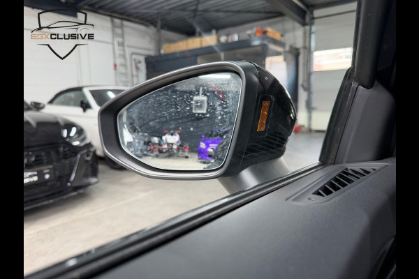 Audi RS3 Sportback 2.5 TFSI QUATTRO Carbon/Kuipstoelen/Pano/HUD/