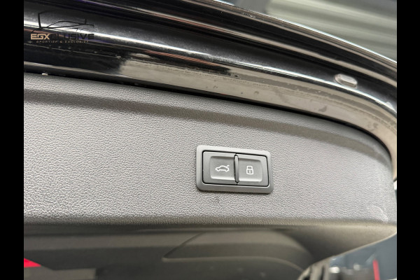 Audi RS3 Sportback 2.5 TFSI QUATTRO Carbon/Kuipstoelen/Pano/HUD/