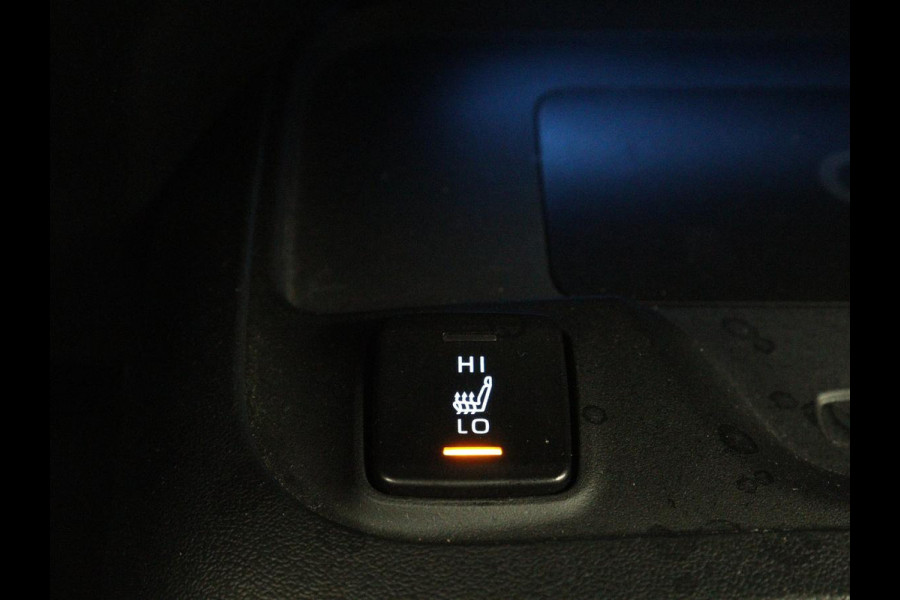 Toyota Corolla 2.0 Hybrid GR-Sport | Stoelverwarming | Adaptive cruise | Sportstoelen | Carplay | Camera | Park Assist | DAB | Keyless | Full LED | Half leder | Climate control
