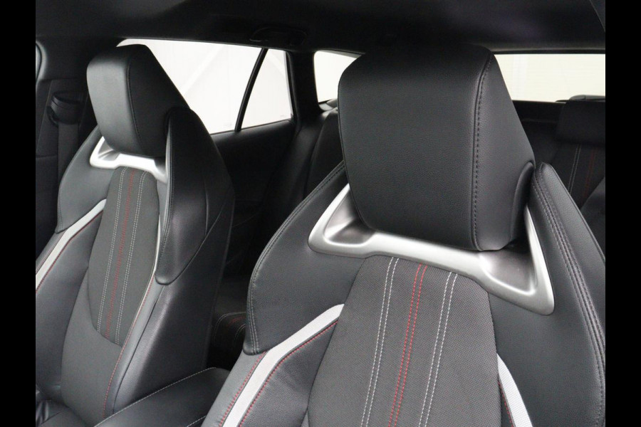 Toyota Corolla 2.0 Hybrid GR-Sport | Stoelverwarming | Adaptive cruise | Sportstoelen | Carplay | Camera | Park Assist | DAB | Keyless | Full LED | Half leder | Climate control