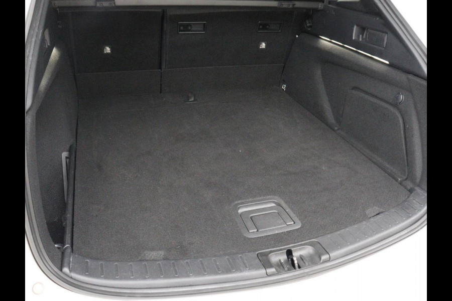 Toyota Corolla 2.0 Hybrid GR-Sport | Stoelverwarming | Adaptive cruise | Sportstoelen | Carplay | Camera | Park Assist | DAB | Keyless | Full LED | Half leder | Climate control