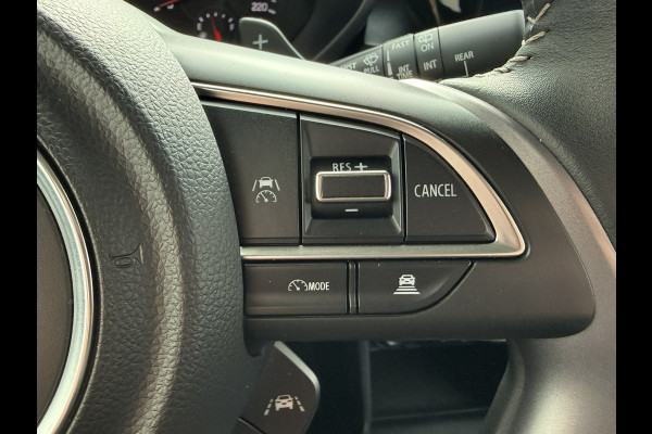 Suzuki Swift 1.2 Style Smart Hybrid Automaat Adaptive Cruise Climate control LED Navi Apple / Android Achteruitrijcamera