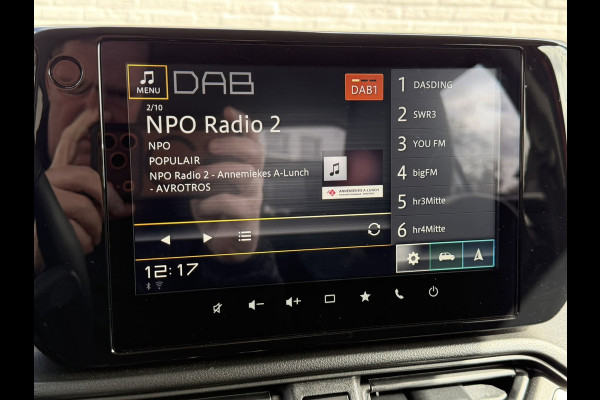 Suzuki Swift 1.2 Style Smart Hybrid Automaat Adaptive Cruise Climate control LED Navi Apple / Android Achteruitrijcamera