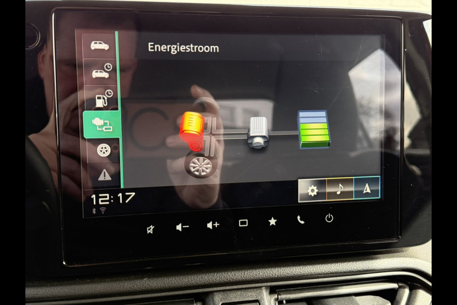 Suzuki Swift 1.2 Style Smart Hybrid Automaat Adaptive Cruise Climate control LED Navi Apple / Android Achteruitrijcamera