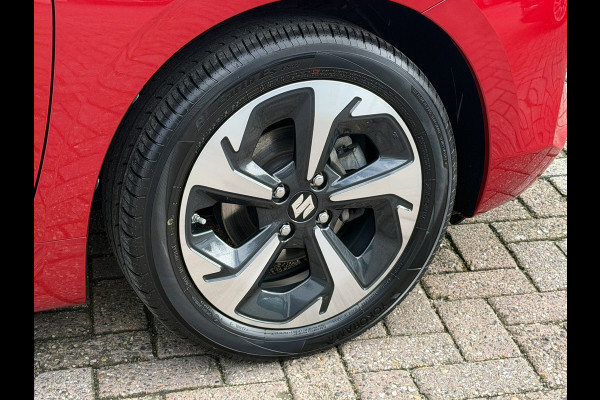 Suzuki Swift 1.2 Style Smart Hybrid Automaat Adaptive Cruise Climate control LED Navi Apple / Android Achteruitrijcamera