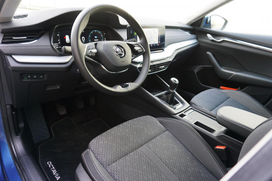 Škoda Octavia Combi 1.0 TSI Business Ed.Plus/Virtual Cockpit/18Inch.LM /Stoelverwarming.