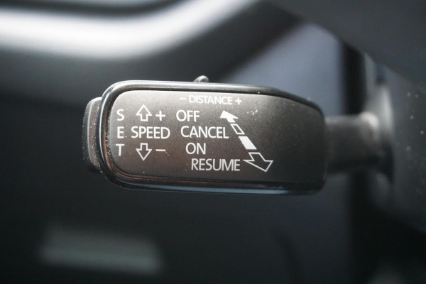 Škoda Octavia Combi 1.0 TSI Business Ed.Plus/Virtual Cockpit/18Inch.LM /Stoelverwarming.