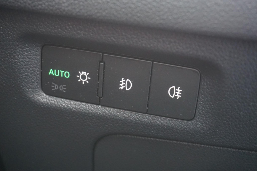 Škoda Octavia Combi 1.0 TSI Business Ed.Plus/Virtual Cockpit/18Inch.LM /Stoelverwarming.