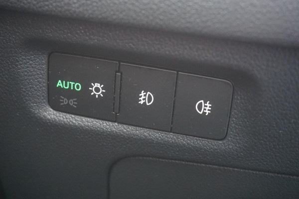 Škoda Octavia Combi 1.0 TSI Business Ed.Plus/Virtual Cockpit/18Inch.LM /Stoelverwarming.