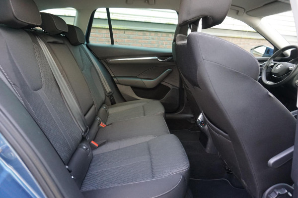 Škoda Octavia Combi 1.0 TSI Business Ed.Plus/Virtual Cockpit/18Inch.LM /Stoelverwarming.