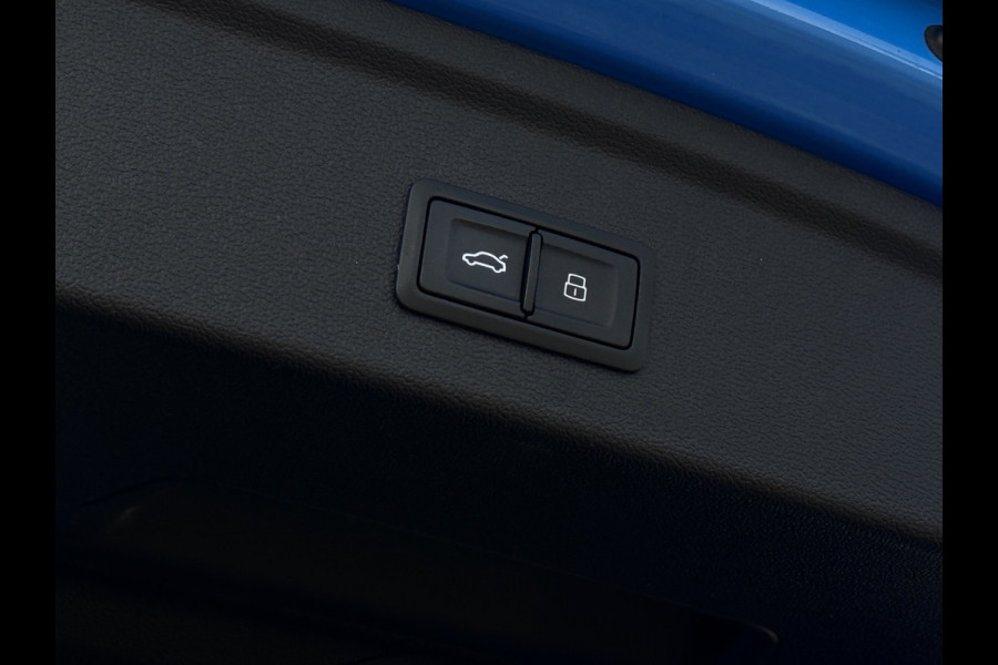 Audi A3 Sportback 40 TFSI e S-line | Matrix LED | Trekhaak | Elektr. stoelen | Camera | Carplay | Sfeer | ACC | Elektr. achterklep
