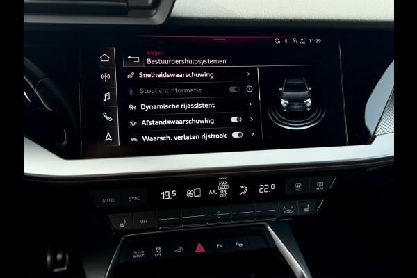 Audi A3 Sportback 40 TFSI e S-line | Matrix LED | Trekhaak | Elektr. stoelen | Camera | Carplay | Sfeer | ACC | Elektr. achterklep