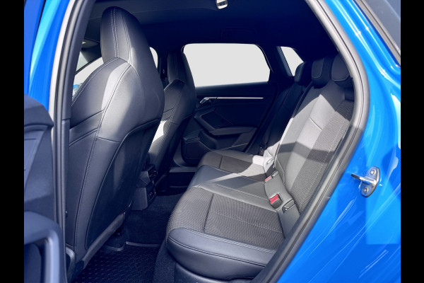 Audi A3 Sportback 40 TFSI e S-line | Matrix LED | Trekhaak | Elektr. stoelen | Camera | Carplay | Sfeer | ACC | Elektr. achterklep