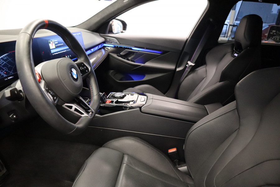 BMW 5 Serie M5  Carbon Pack Co-Pilot Live Cockpit  Professional 1st eigenaar NAP