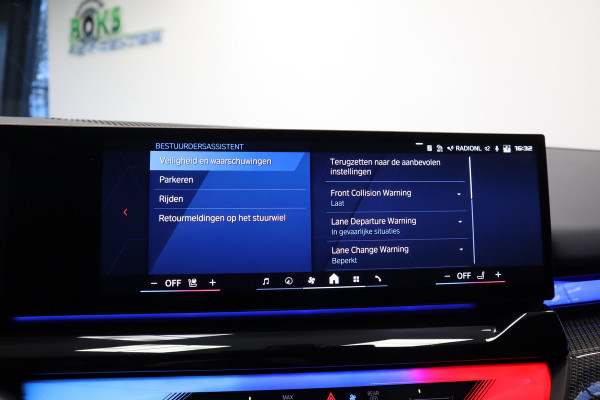 BMW 5 Serie M5  Carbon Pack Co-Pilot Live Cockpit  Professional 1st eigenaar NAP