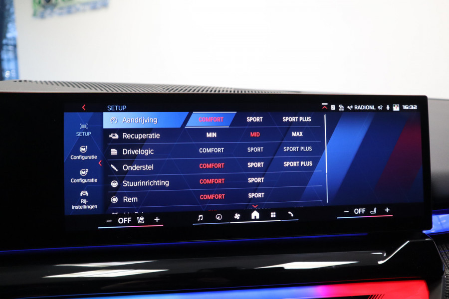 BMW 5 Serie M5  Carbon Pack Co-Pilot Live Cockpit  Professional 1st eigenaar NAP