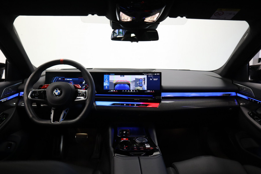 BMW 5 Serie M5  Carbon Pack Co-Pilot Live Cockpit  Professional 1st eigenaar NAP
