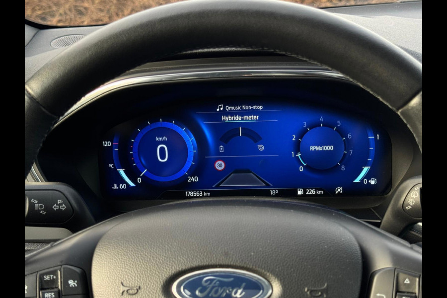 Ford FOCUS Wagon 1.0 EcoBoost Hybrid Active X Business, panoramadak, stoelverwarming, dealer onderhouden, 1 e eigenaar, NLauto nap