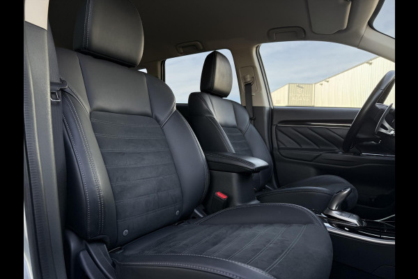 Mitsubishi Outlander Aut. 2.4 PHEV Intense | Apple Carplay | Camera | Stoel Verwarming |