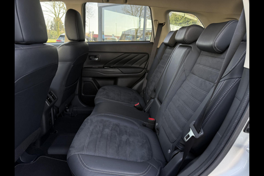 Mitsubishi Outlander Aut. 2.4 PHEV Intense | Apple Carplay | Camera | Stoel Verwarming |