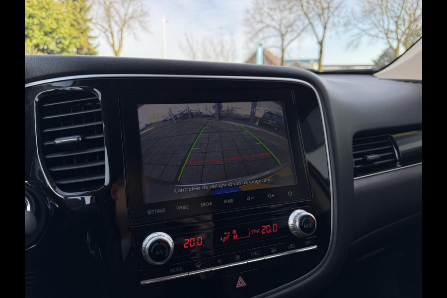 Mitsubishi Outlander Aut. 2.4 PHEV Intense | Apple Carplay | Camera | Stoel Verwarming |