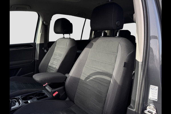 Volkswagen Touran 1.4 TSI Comfortline 7 persoons | Massage | Carplay | Dealer onderhouden | Stoel + stuur verwarming | Automaat
