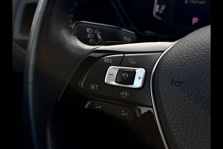 Volkswagen Touran 1.4 TSI Comfortline 7 persoons | Massage | Carplay | Dealer onderhouden | Stoel + stuur verwarming | Automaat