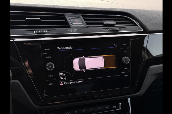 Volkswagen Touran 1.4 TSI Comfortline 7 persoons | Massage | Carplay | Dealer onderhouden | Stoel + stuur verwarming | Automaat
