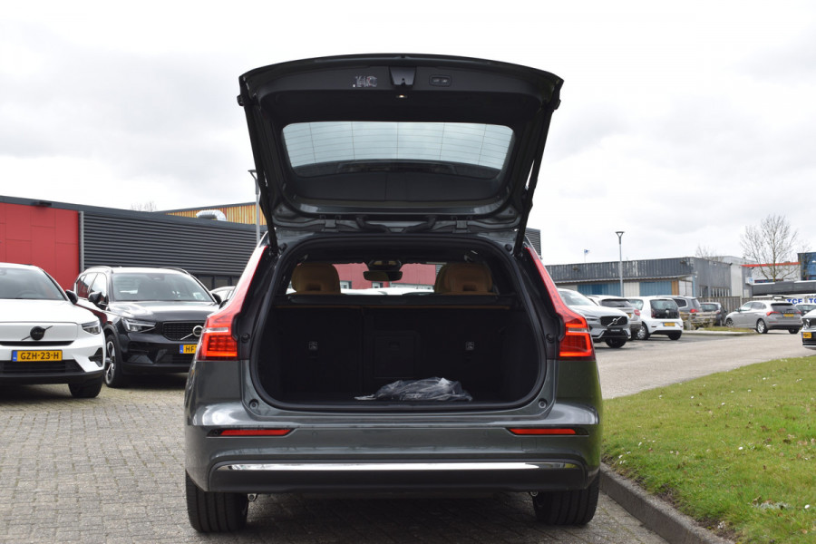 Volvo V60 T6 350PK Plug-in hybrid AWD Ultra Dark | Demo | Blis | Stoelventilatie | Massage Stoelen | Panodak | 360 Camera | B&W