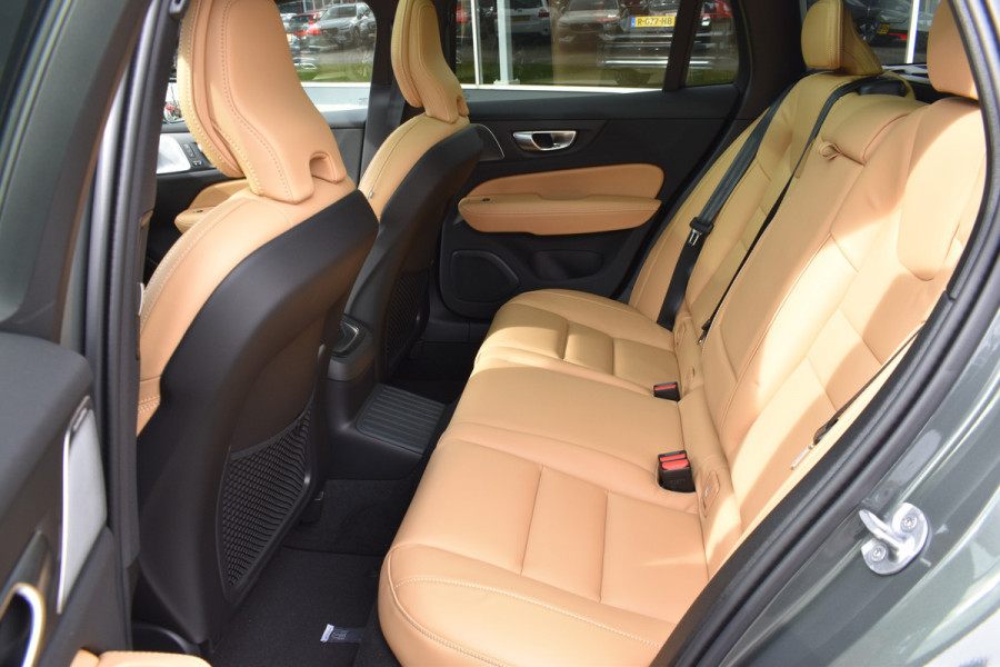 Volvo V60 T6 350PK Plug-in hybrid AWD Ultra Dark | Demo | Blis | Stoelventilatie | Massage Stoelen | Panodak | 360 Camera | B&W