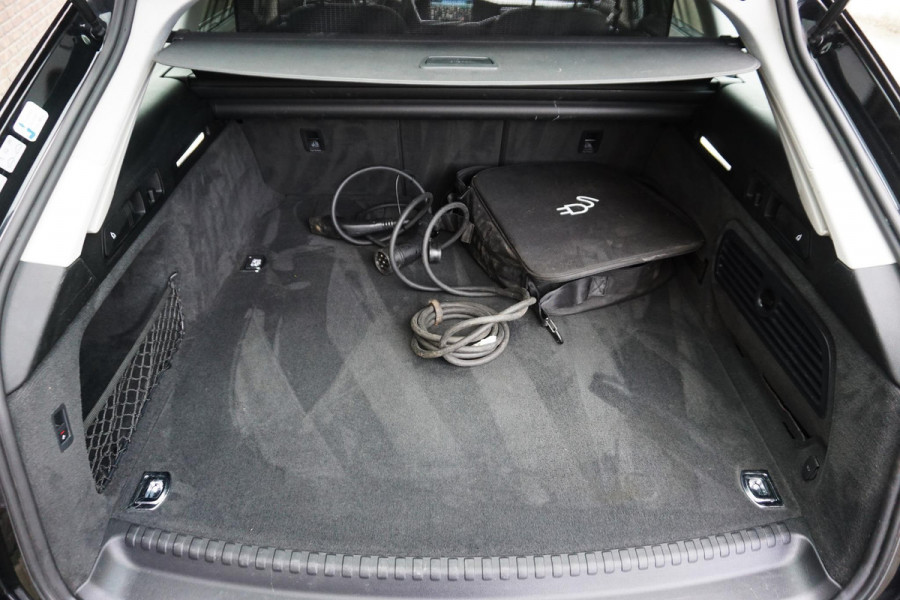 Audi A6 Avant 50 TFSI e Quattro Plug-In Hybrid 300PK/Dealer O.H. /SOH 98%/Geen Import.