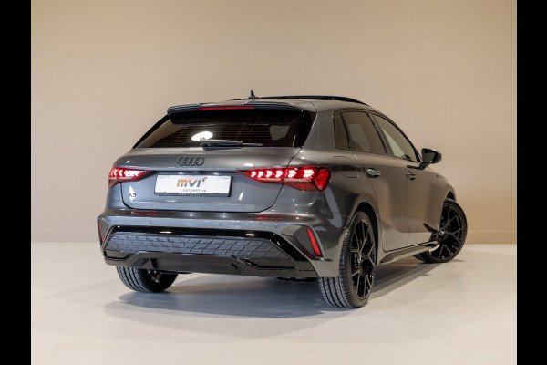 Audi A3 Sportback 35 TFSI 2x S-Line edition / 150pk / Panorama dak / Sonos / Achteruitrij camera /