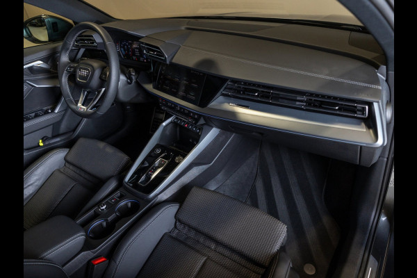 Audi A3 Sportback 35 TFSI 2x S-Line edition / 150pk / Panorama dak / Sonos / Achteruitrij camera /
