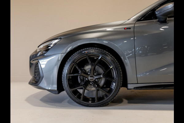 Audi A3 Sportback 35 TFSI 2x S-Line edition / 150pk / Panorama dak / Sonos / Achteruitrij camera /